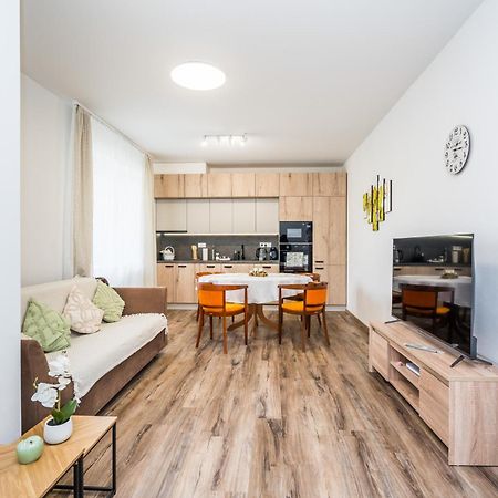 Perla Hradce 103 Apartment Hradec Králové Екстериор снимка