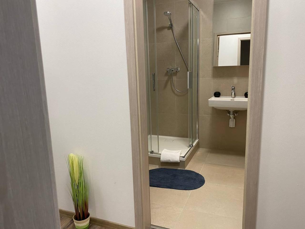 Perla Hradce 103 Apartment Hradec Králové Екстериор снимка