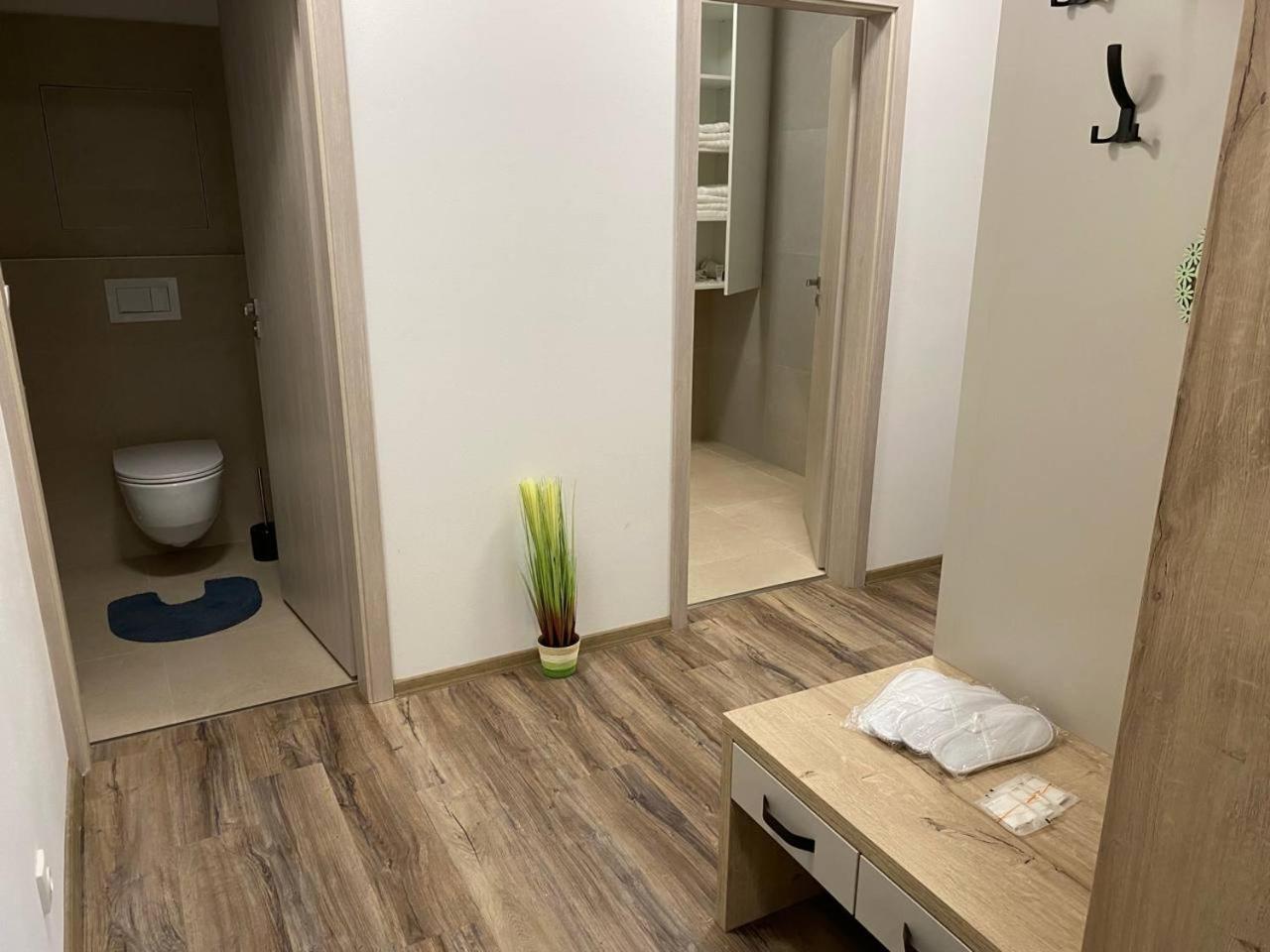 Perla Hradce 103 Apartment Hradec Králové Екстериор снимка