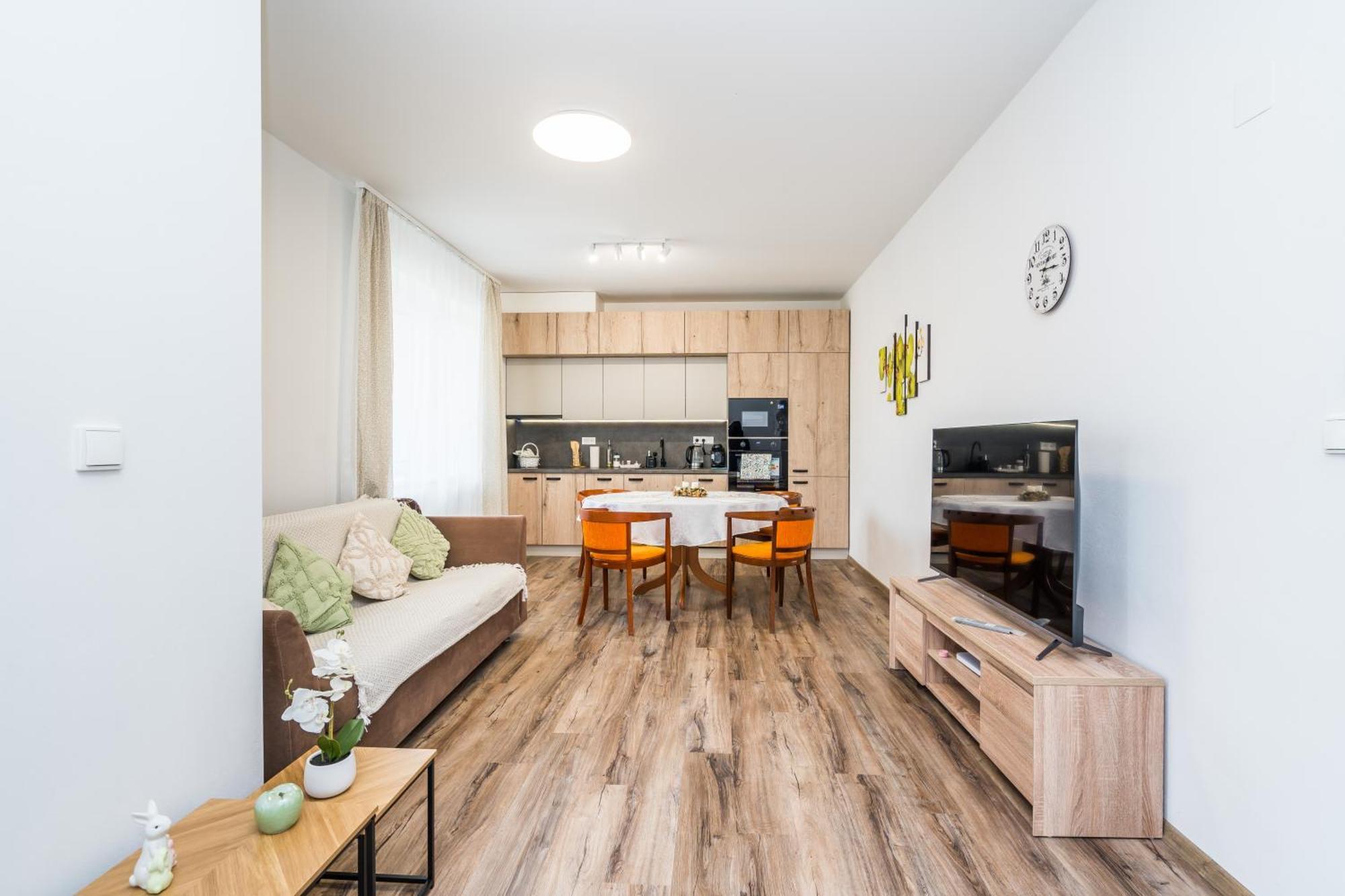 Perla Hradce 103 Apartment Hradec Králové Екстериор снимка