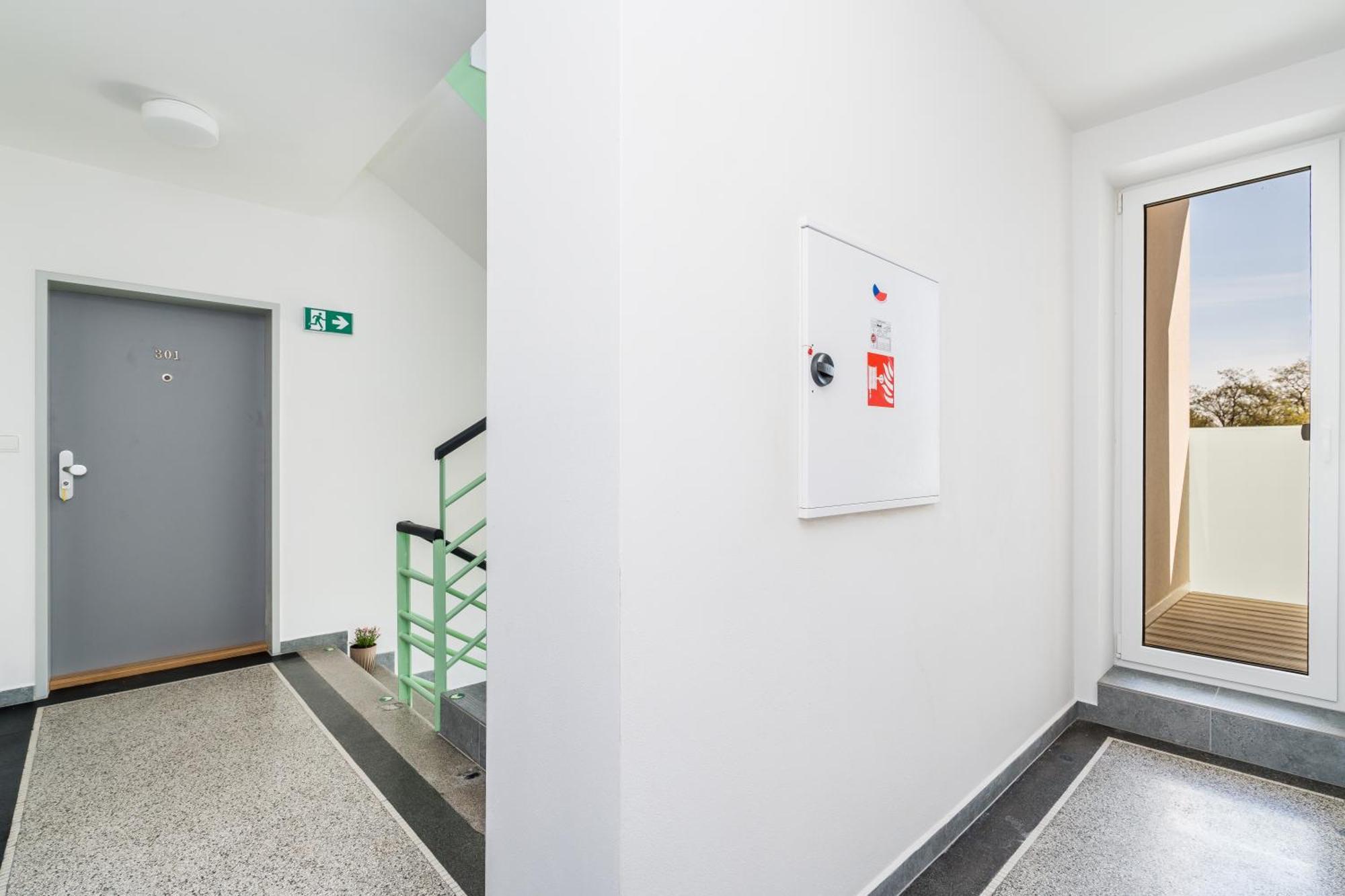 Perla Hradce 103 Apartment Hradec Králové Екстериор снимка