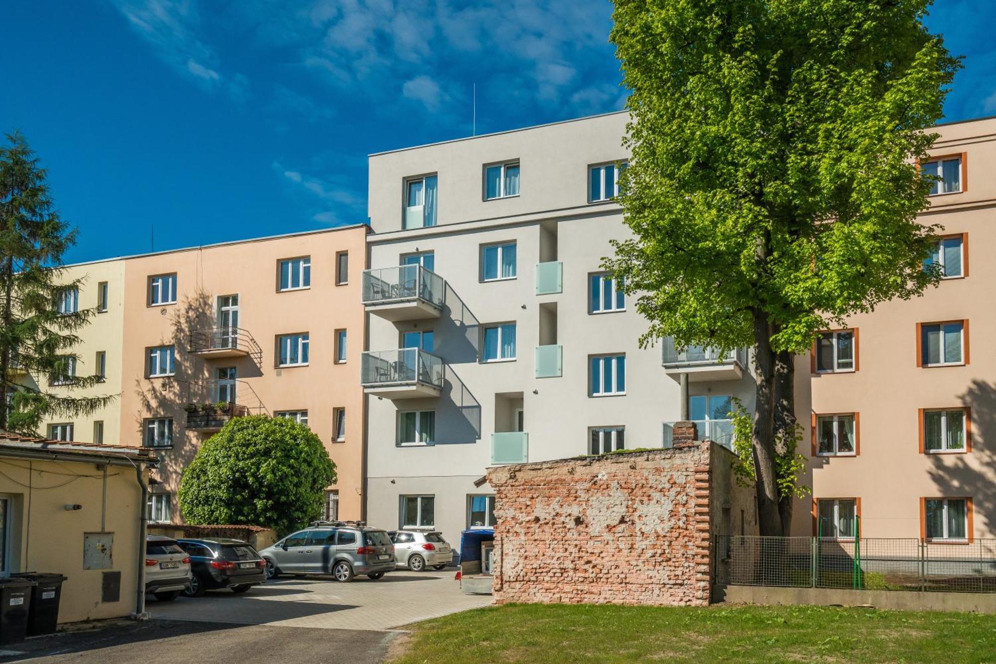 Perla Hradce 103 Apartment Hradec Králové Екстериор снимка
