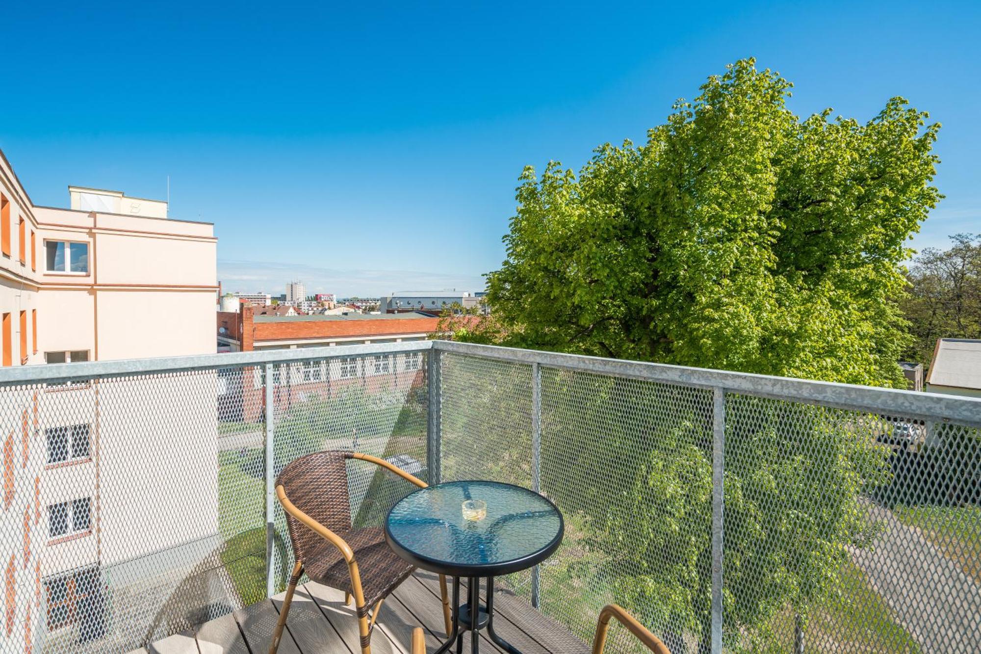 Perla Hradce 103 Apartment Hradec Králové Екстериор снимка